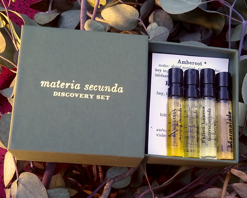 A sample set of perfume